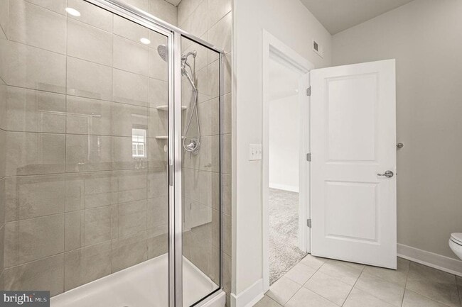 Building Photo - 127 Gaslight Aly