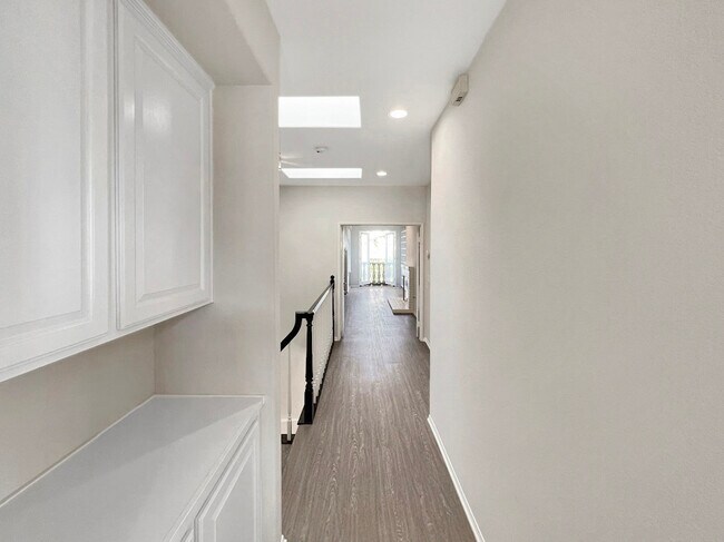 Building Photo - 9761 Claiborne Square