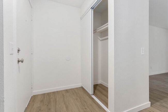 Interior Photo - Glacier Park Apartments