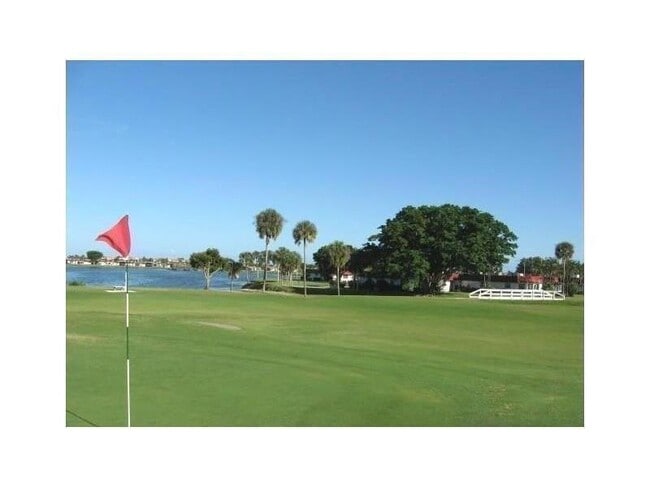 Building Photo - 101 Waterford D