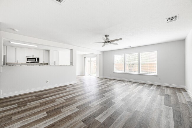 Building Photo - 2723 Piney Lake Ct