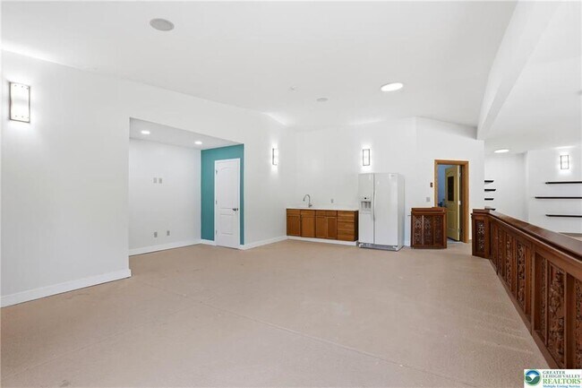 Building Photo - 6271 Batman Rd