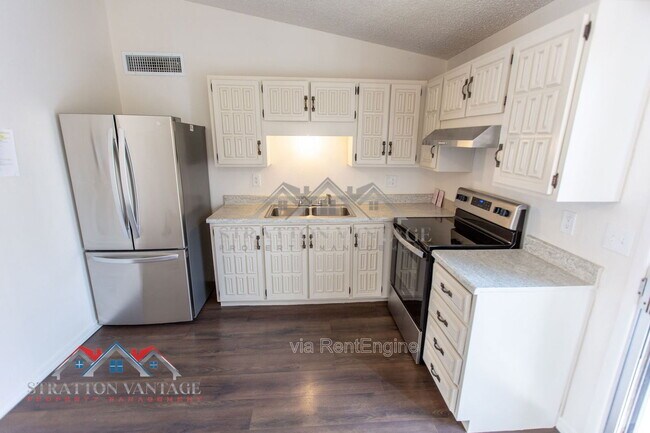 Building Photo - 3120 N 67th Ln