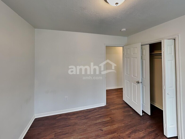 Building Photo - 1666 W 9685 S