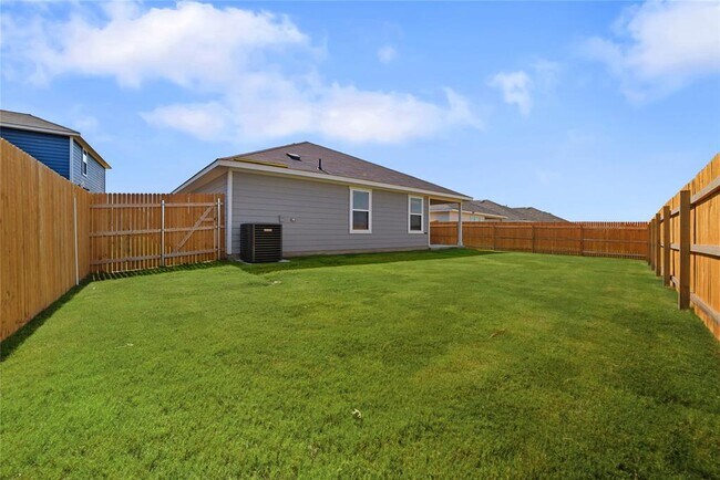 Building Photo - 18000 Purple Top Ln