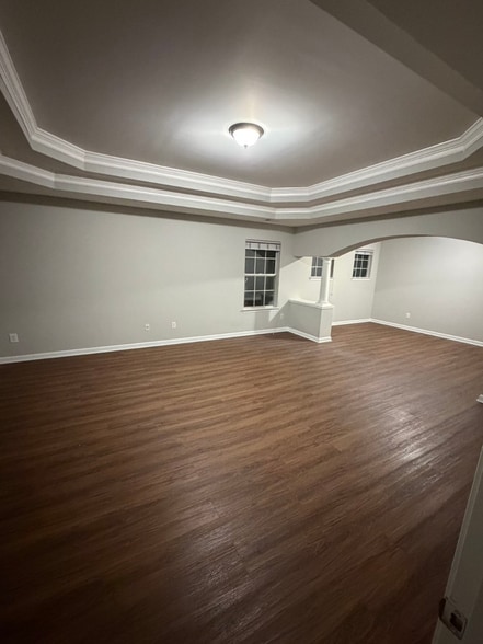 Building Photo - 421 Concord Cir