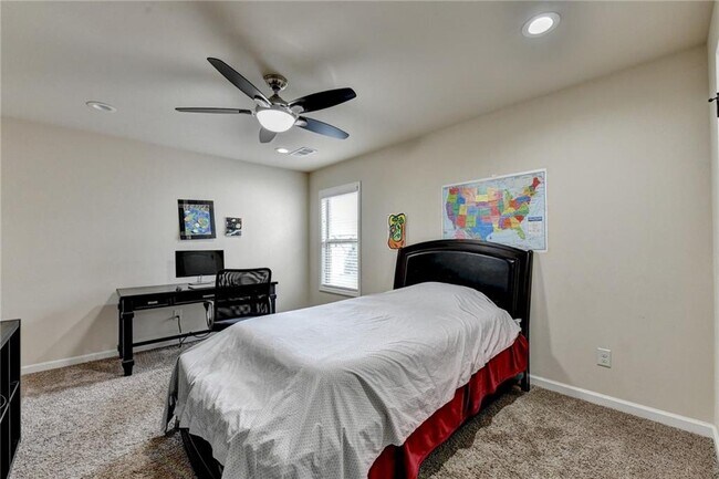 Building Photo - 2205 Copperfield Dr
