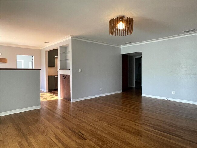 Building Photo - 1155 53rd Ave N