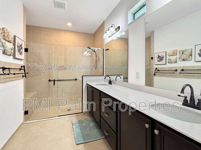 Building Photo - 9870 SW Trumpet Tree Cir