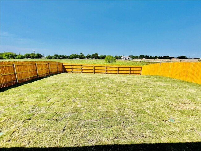Building Photo - 12912 Cerro Castellan Trace