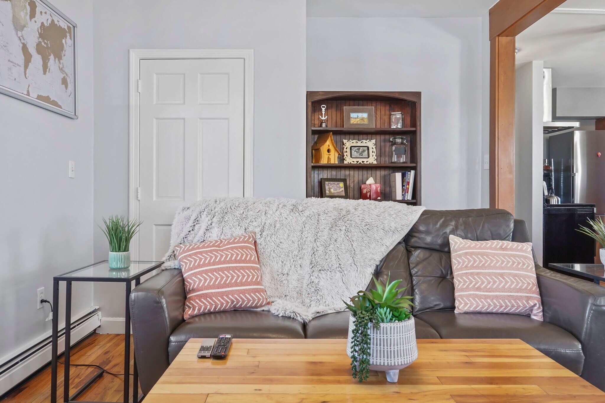 Building Photo - 372 Broadway