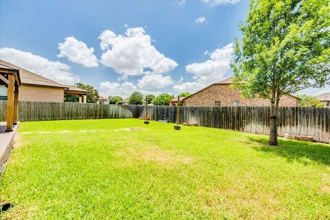 Building Photo - 401 Waterleaf Blvd