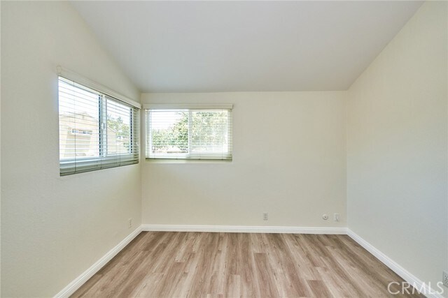 Building Photo - 4725 Cardena Plaza