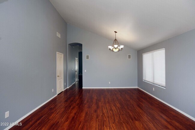 Building Photo - 11217 W Edgemont Ave