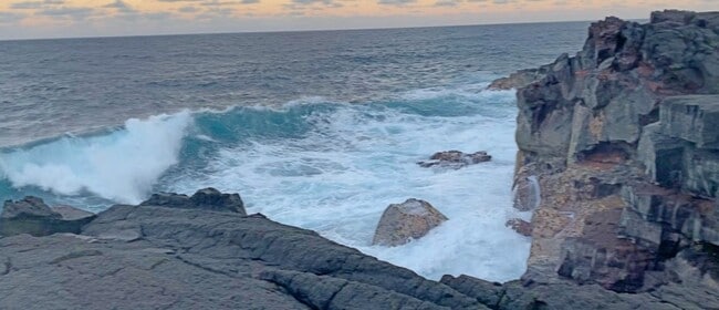 Building Photo - Beautiful Oceanfront 1 Bedroom Unit on Kaloli Point