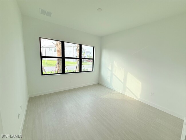Building Photo - 20416 Fair Oak Ln
