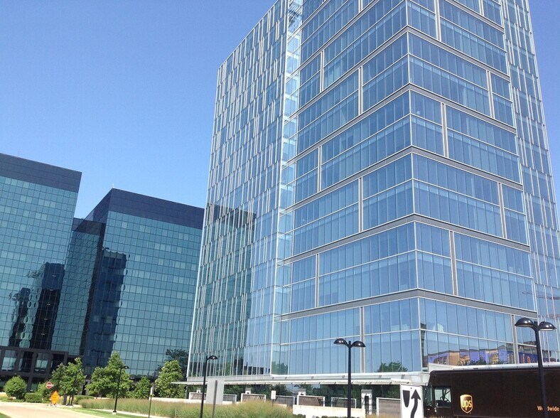 Building Photo - 8151 33rd Ave S