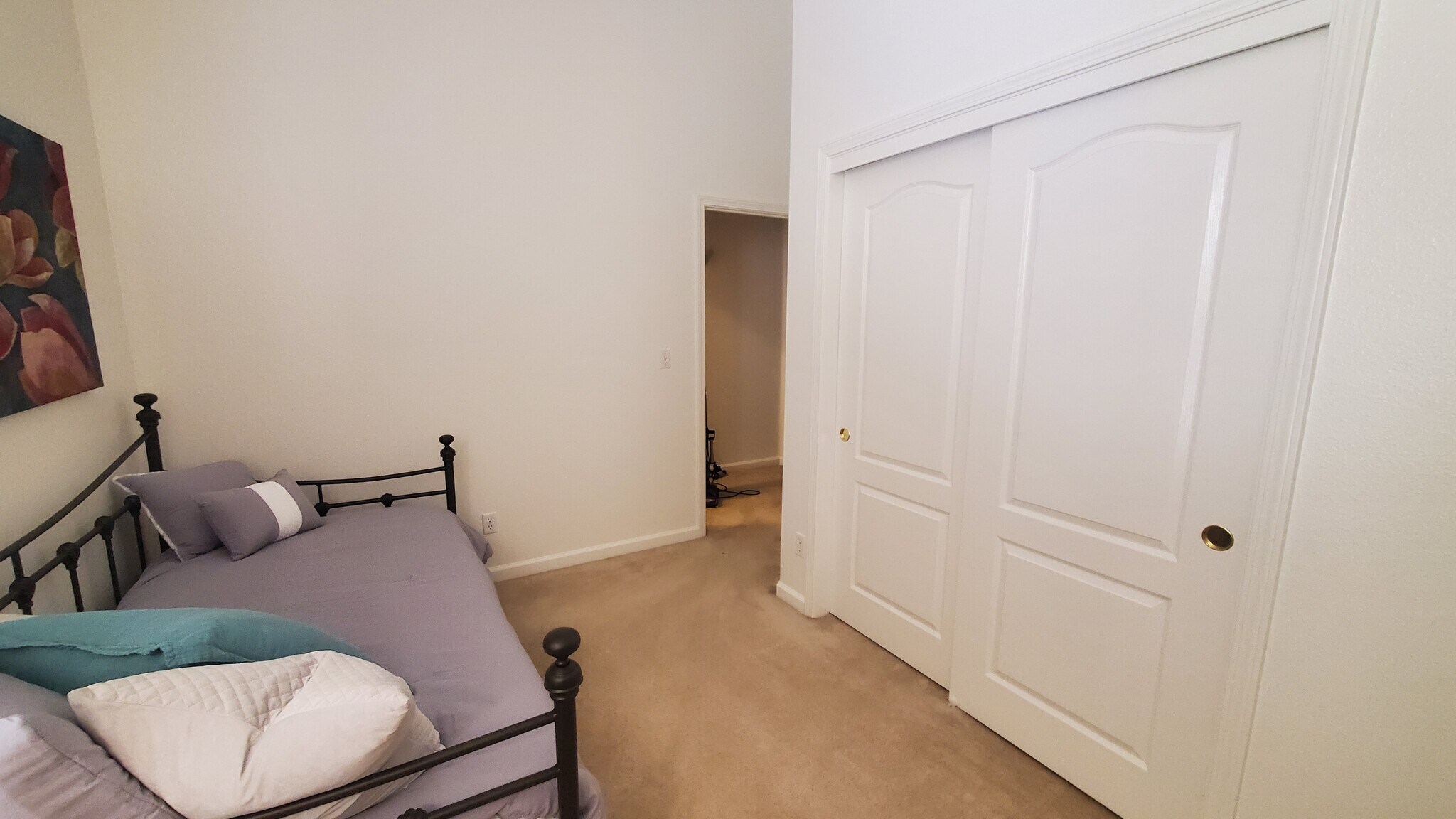 Third bedroom closet view - 7275 N Recreation Ave