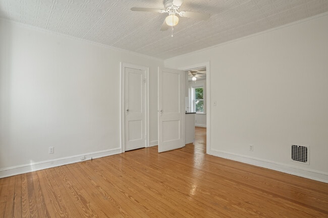 Building Photo - 221 Hunyadi Ave