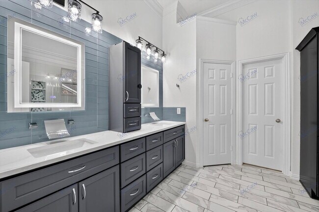 Building Photo - 608 Walnut Hollow Dr