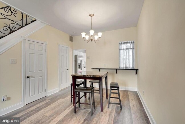 Primary Photo - 2513 S Percy St