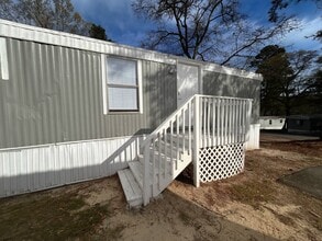 Building Photo - 3118 Dudley Rd