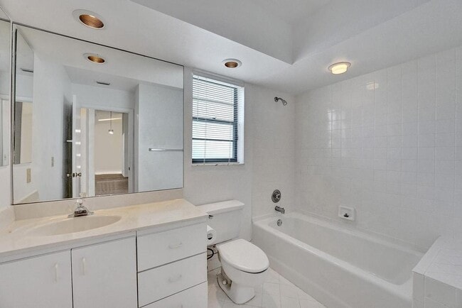 Building Photo - 8578 Eagle Run Dr