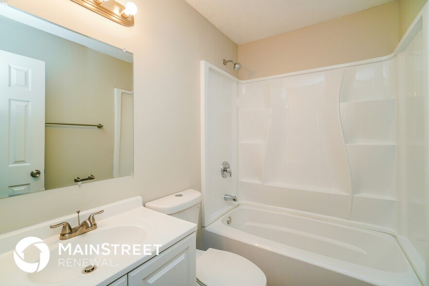 Building Photo - 200 Crestview Dr