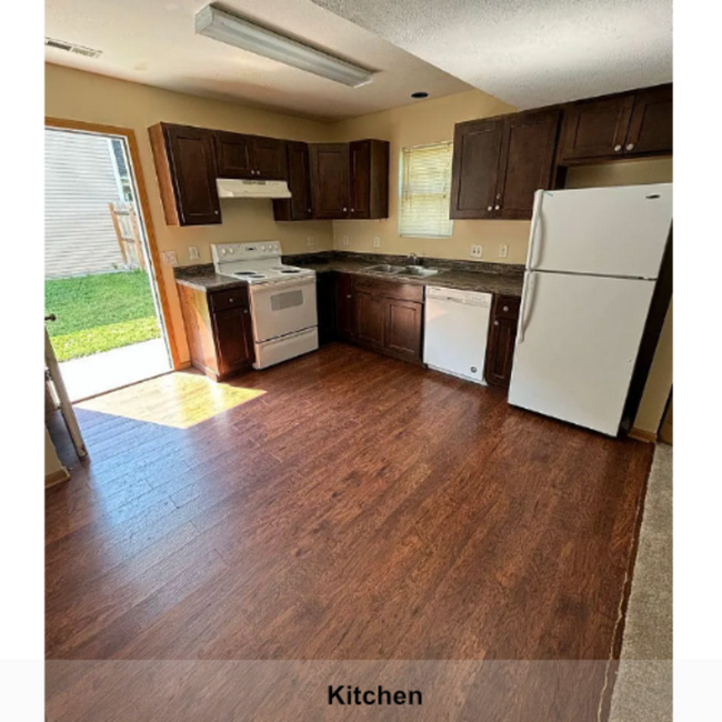 Building Photo - 3115 Holdrege St