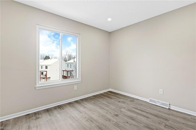 Building Photo - 22300 River Walk Ln