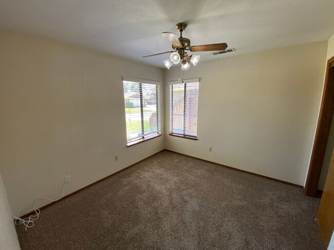 Building Photo - 1348 E Ferguson Ct