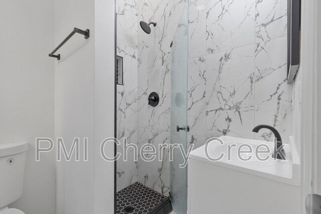 Building Photo - 3830 N Williams St