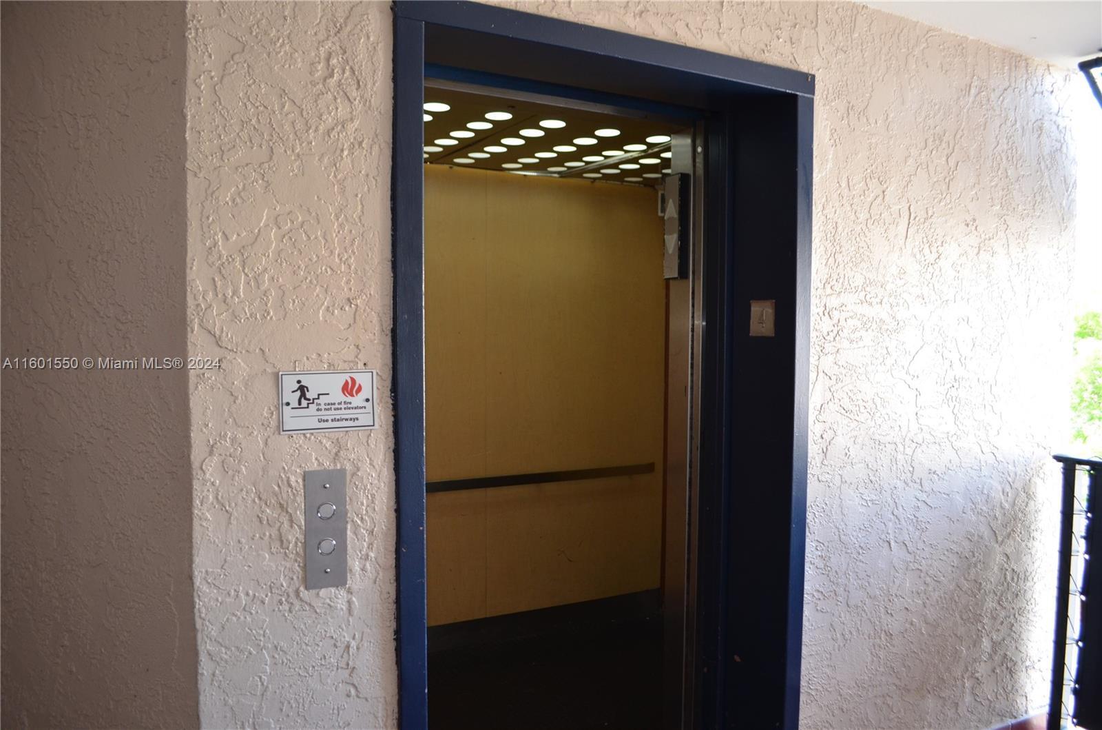 Building Photo - 7125 NW 186th St