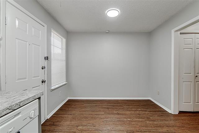 Building Photo - 1403 Courtney Pl