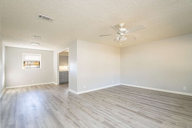 Building Photo - Charming 2-Bedroom Home in North Little Rock