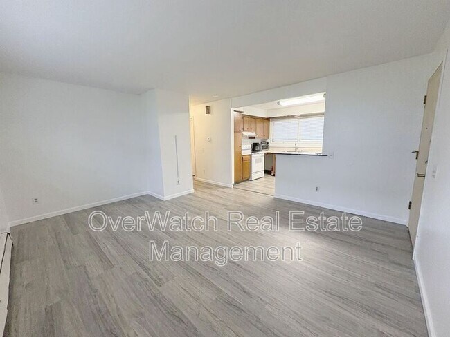 Building Photo - 3031 W 30th Ave