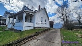 Building Photo - 434 Bruner St