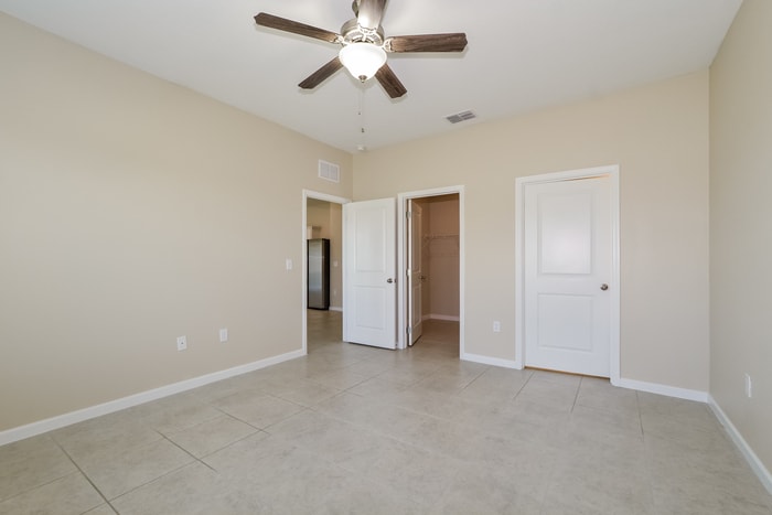 Building Photo - 313 Kenilworth Dr
