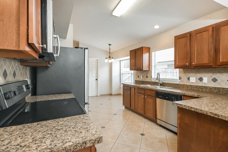 Building Photo - 10832 Rushwood Way