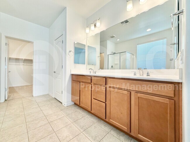 Building Photo - 40785 W Agave Rd