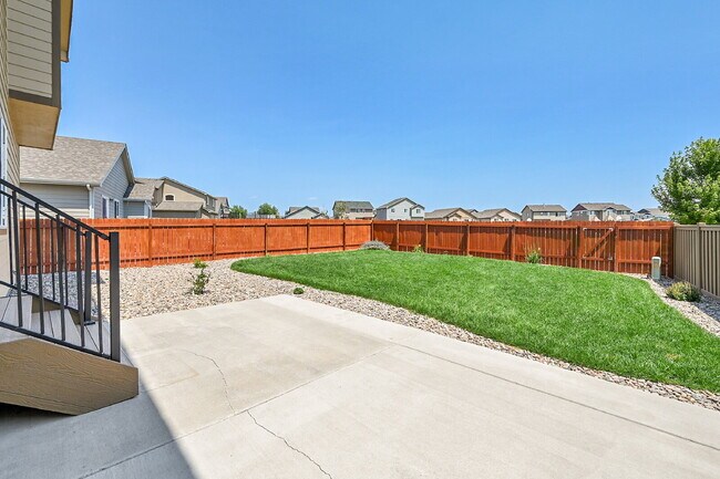 Building Photo - $2,650 - 4 Bed, 2.5 Bath Home with Fenced ...