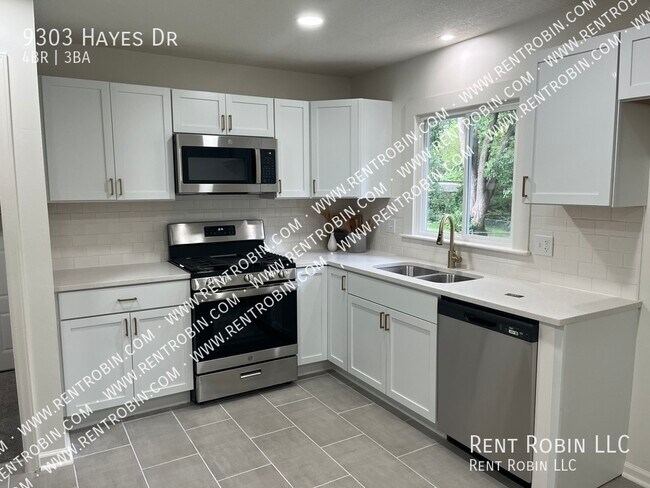 Building Photo - 9303 Hayes Dr