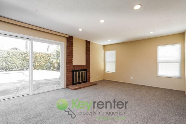 Building Photo - Fountain Valley Family Oasis