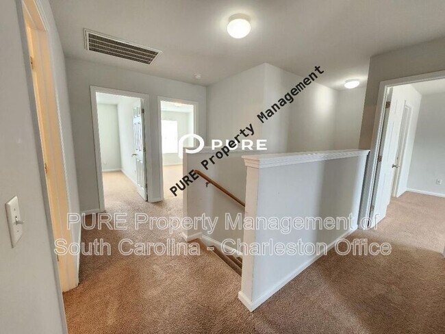 Building Photo - 437 Watershed Dr