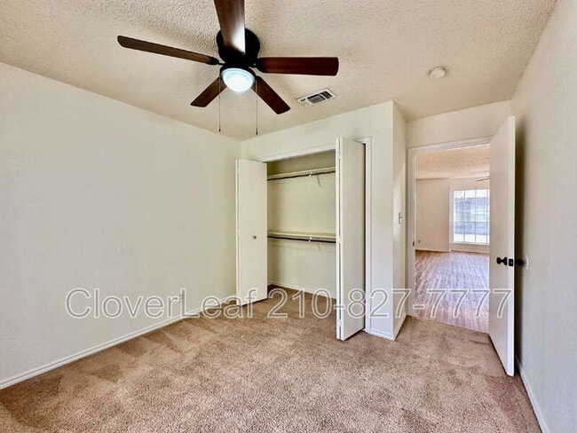 Building Photo - 10565 Starcrest Dr