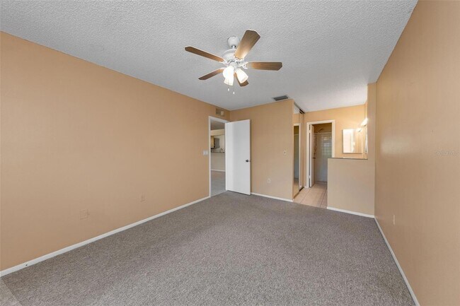 Building Photo - 3121 Beecher Dr E