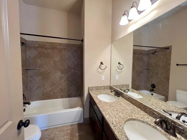 Building Photo - 3021 Portulaca Dr