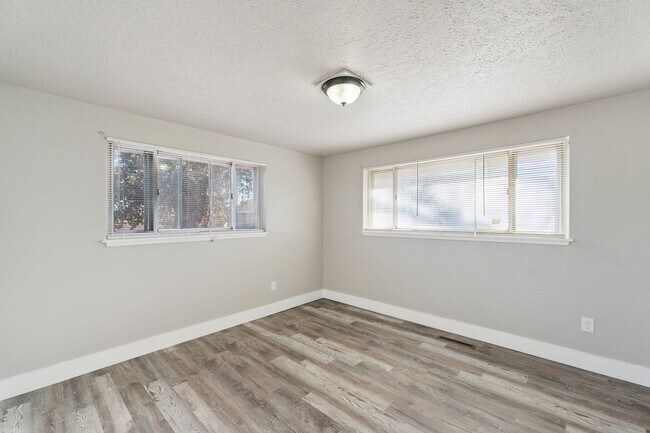 Building Photo - 3 bed, 1 bath home in Midwest city,Ok