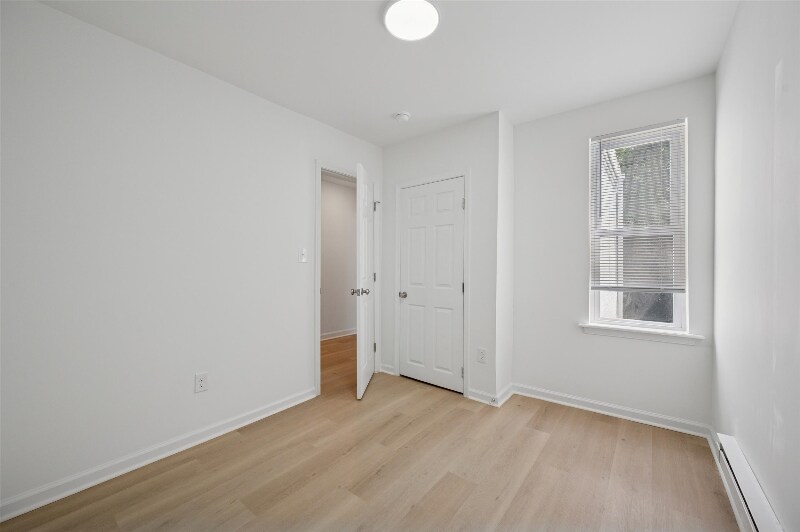 Building Photo - 1516 W Wingohocking St