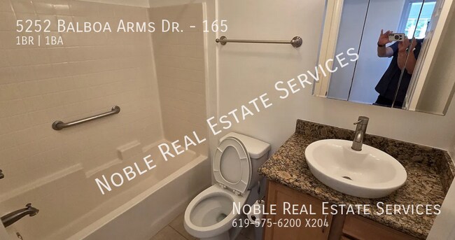 Building Photo - 5252 Balboa Arms Dr